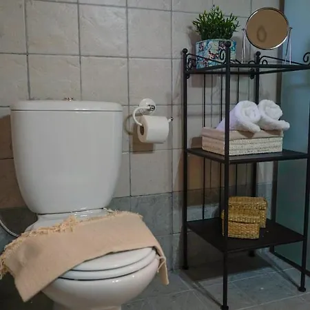 Вилла Kantounia Stonehouse