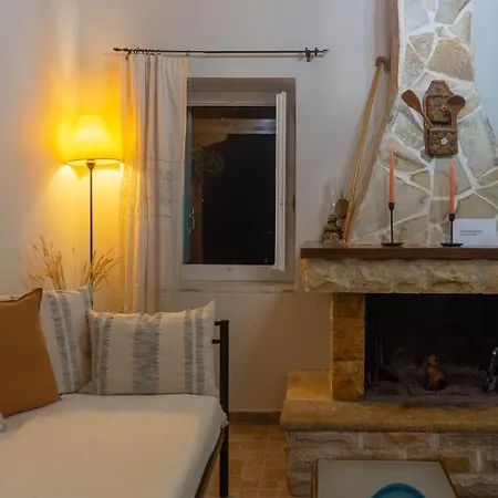 Вилла Kantounia Stonehouse *