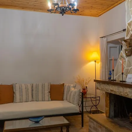 Kantounia Stonehouse Villa *