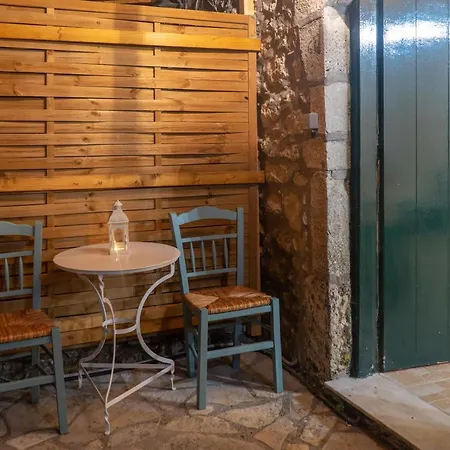 Kantounia Stonehouse Villa *