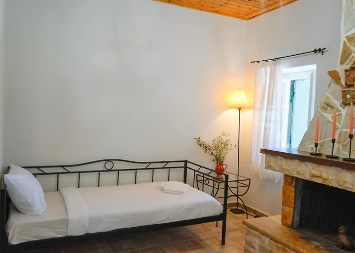 Kantounia Stonehouse * Vavkerí